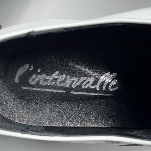 Patented white leather shoes - Picture 2 of 6